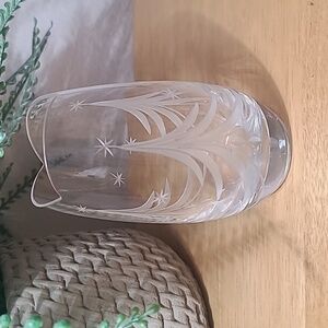 Mikasa Silent Night Crystal Etched Bud Vase Christmas tree Slovenia